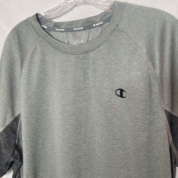 Champion Powertrain Short Sleeve T-shirt. Size XL. - Picture 2 of 9